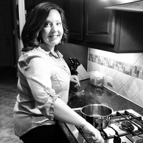 Meet your Posher, Mandy - Picture 8 of 9